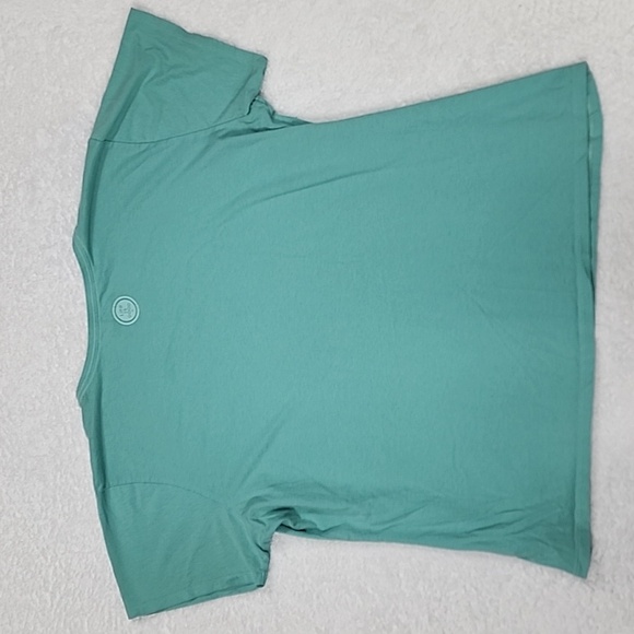 Life Is Good Short Sleeve V-neck Tee Kindness Is A Chain Reaction - Picture 5 of 8